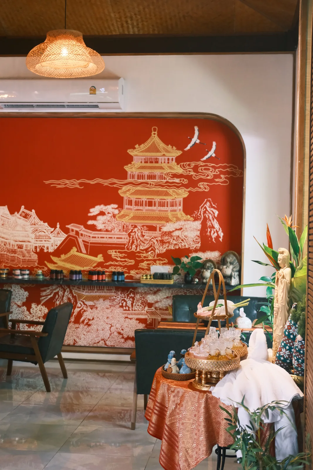 Chinese-inspired interior detail at Pimalai Spa